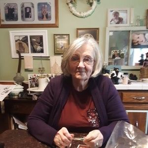 Meet your Posher, Carol